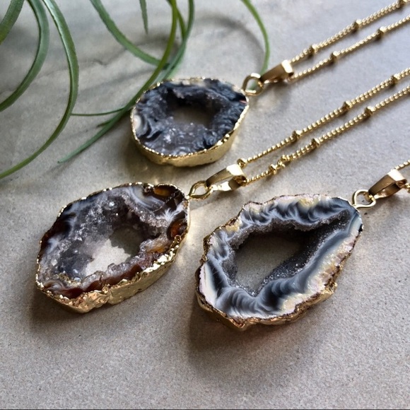 Estrella & Luna Jewelry - 🎁Purple-grey/gold geode druzy pendant on chain
